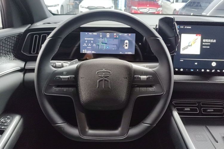 Used BYD Song Pro New Energy 2026 Model DM-i 133KM Superior Version Steering Wheel