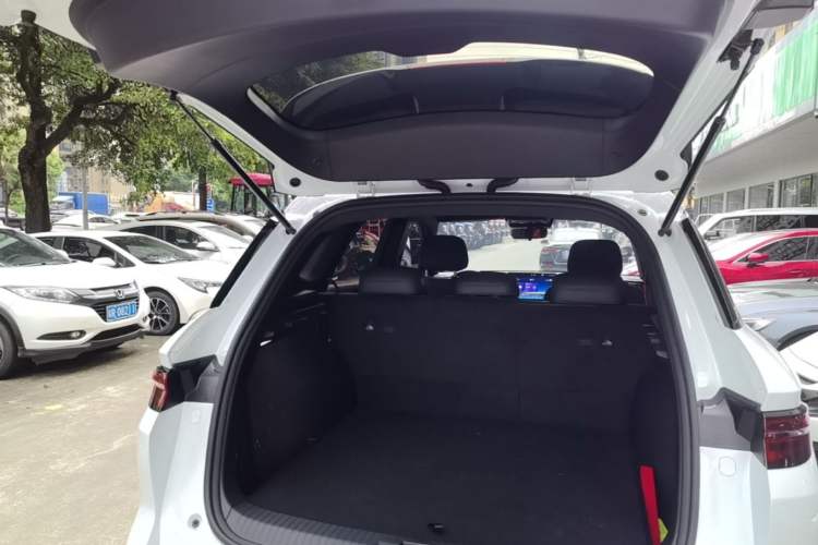 Used BYD Song Pro New Energy 2026 Model DM-i 133KM Progressive Version Trunk