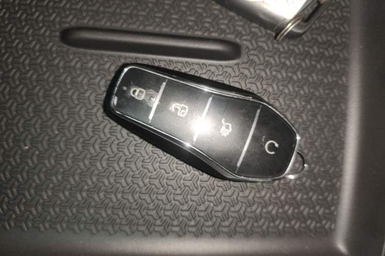 Used BYD Song Pro New Energy 2026 Model DM-i 133KM Progressive Version Vehicle Key