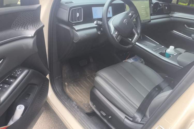 Used BYD Song Pro New Energy 2026 Model Flying Edition DM-i 220KM Superior Edition Driver Seat