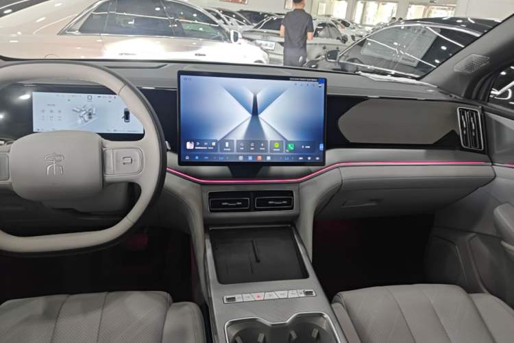 Used BYD Song Ultra EV 2026 Model 710KM Superior Edition Audio And AC Panel