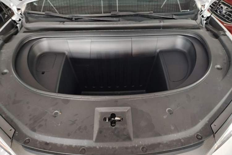 Used BYD Song Ultra EV 2026 Model 710KM Excellence Version Engine Bay