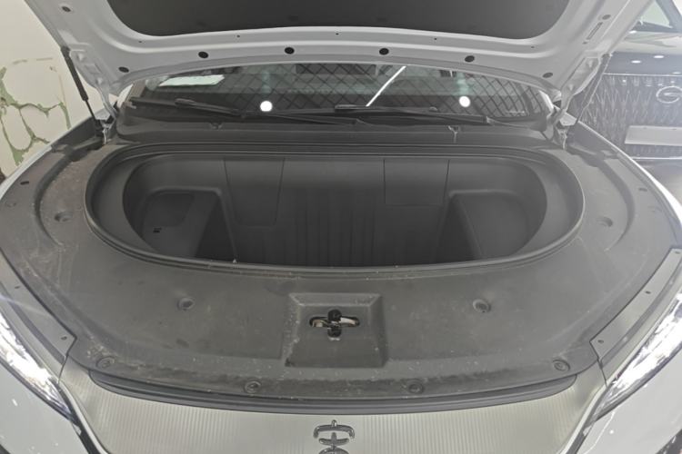 Used BYD Song Ultra EV 2026 Model 710KM Superior Edition Engine Bay