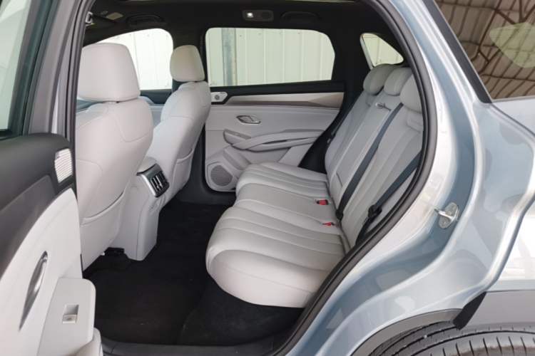 Used BYD Song Ultra EV 2026 Model 710KM Superior Edition Left Rear Seat