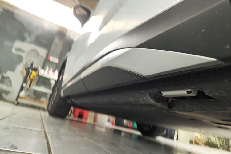 Used BYD Song Ultra EV 2026 Model 710KM Superior Edition Left Side Sill
