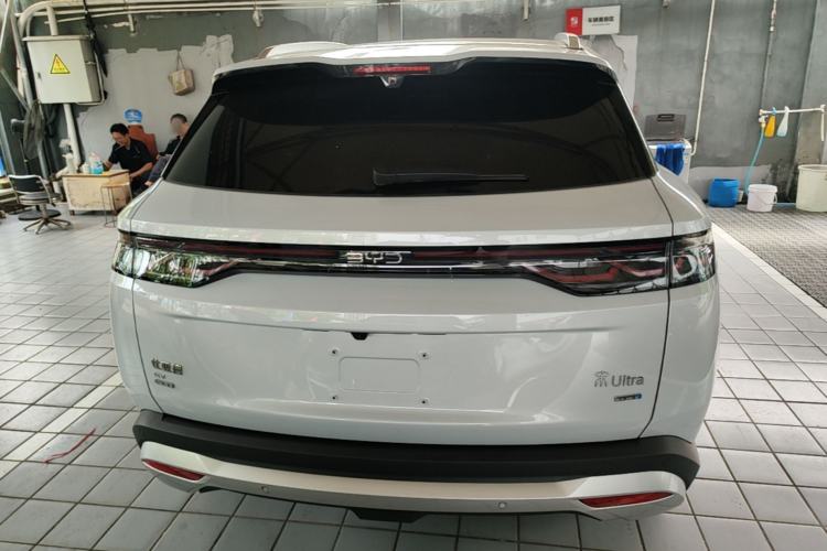Used BYD Song Ultra EV 2026 Model 710KM Superior Edition Rear