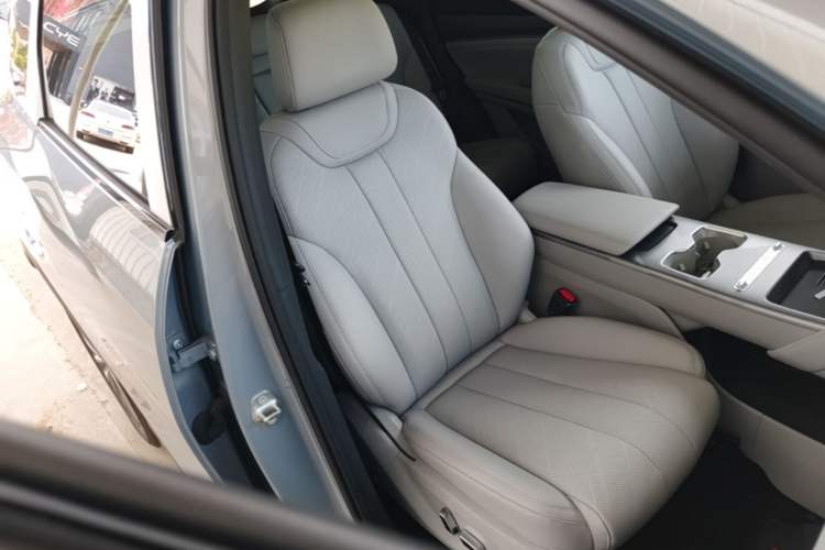 Used BYD Song Ultra EV 2026 Model 710KM Superior Edition Right Front Seat