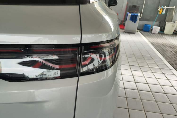 Used BYD Song Ultra EV 2026 Model 710KM Superior Edition Right Rear Taillight
