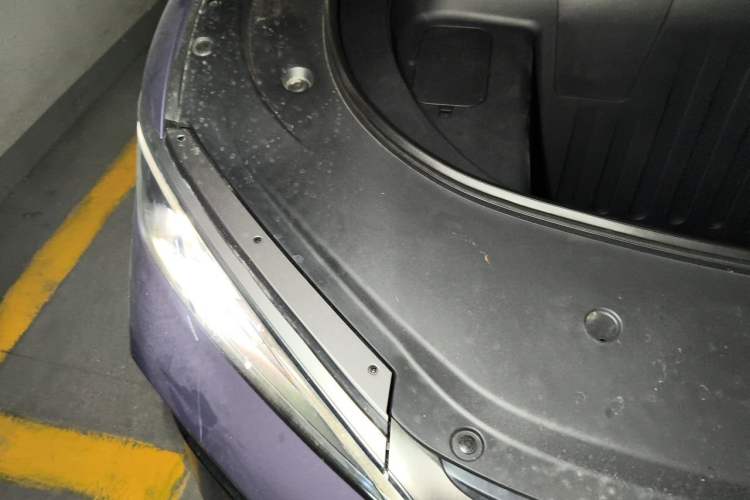 Used BYD Song Ultra EV 2026 Model 710KM Excellence Version Engine Bay Right