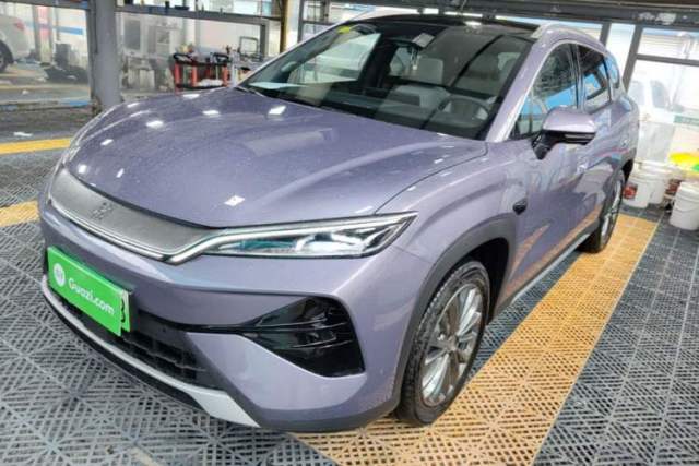 Ojetý BYD Song Ultra EV 2026 Model 710KM Superior Edition