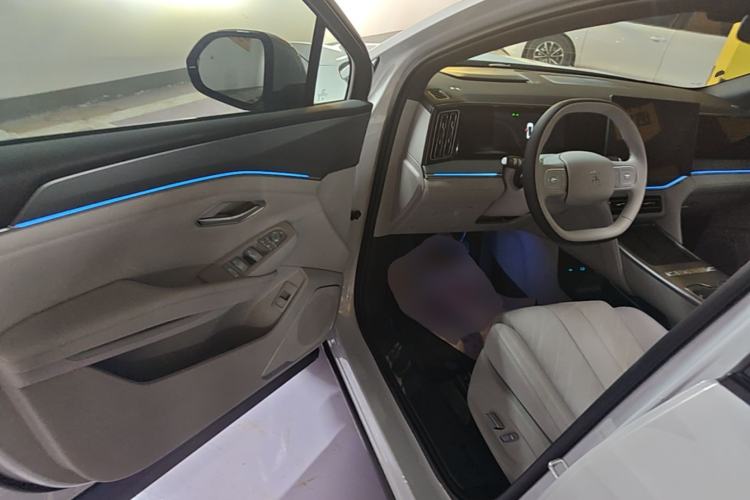 Used BYD Song Ultra EV 2026 Model 710KM Superior Edition Driver Seat