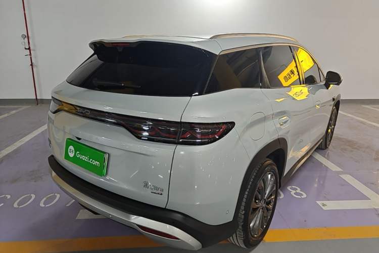 Used BYD Song Ultra EV 2026 Model 710KM Superior Edition Rear Right 45 Deg