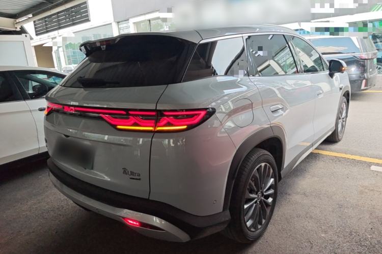 Used BYD Song Ultra EV 2026 Model 710KM Superior Edition Rear Right 45 Deg