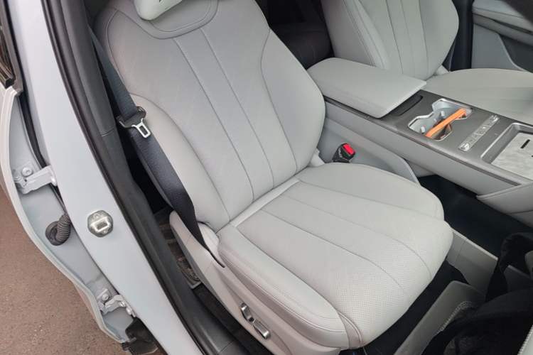 Used BYD Song Ultra EV 2026 Model 710KM Superior Edition Right Front Seat