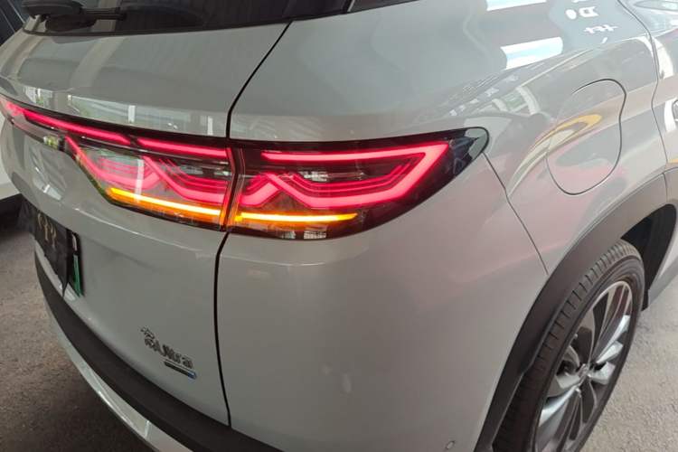 Used BYD Song Ultra EV 2026 Model 710KM Superior Edition Right Rear Taillight