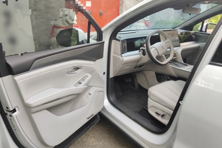 Used BYD Song Ultra EV 2026 Model 710KM Superior Edition Driver Seat