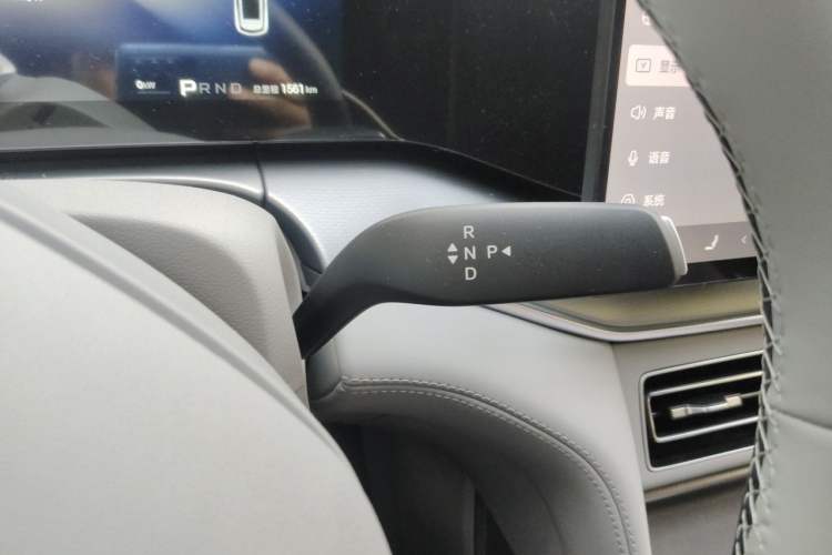 Used BYD Song Ultra EV 2026 Model 710KM Superior Edition Gear Lever
