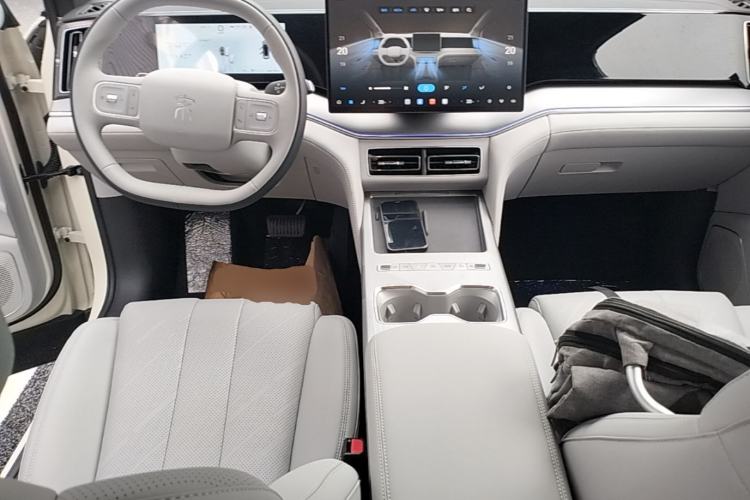 Used BYD Song Ultra EV 2026 Model 710KM Superior Edition Center Console