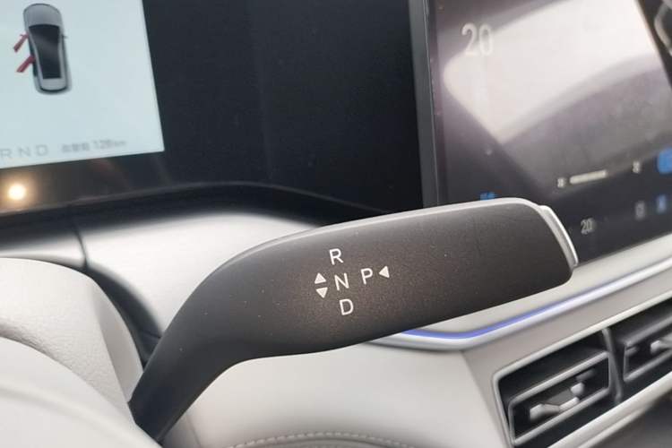 Used BYD Song Ultra EV 2026 Model 710KM Superior Edition Gear Lever