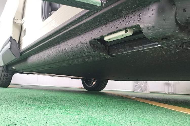 Used BYD Song Ultra EV 2026 Model 710KM Superior Edition Right Side Sill