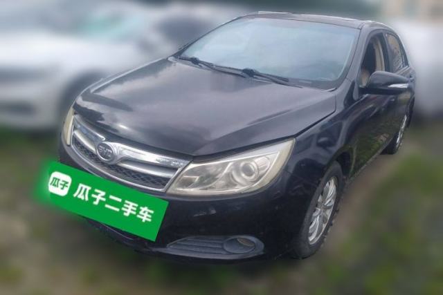 BYD Surui 2012 1.5TID Automatic Luxury Version de segunda mano