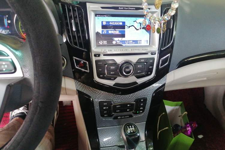 Used BYD Surui 2012 1.5L Manual Luxury Version Audio And AC Panel