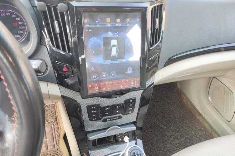 Used BYD Surui 2012 1.5L Manual Luxury Version Audio And AC Panel