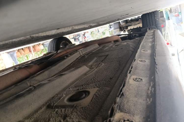 Used BYD Surui 2012 1.5TID Automatic Luxury Version Chassis Front Right