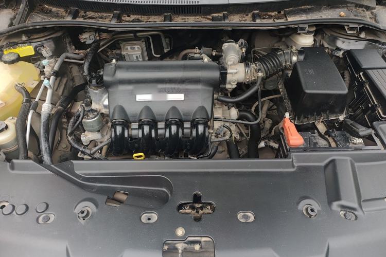 Used BYD Surui 2012 1.5L Manual Luxury Version Engine Bay