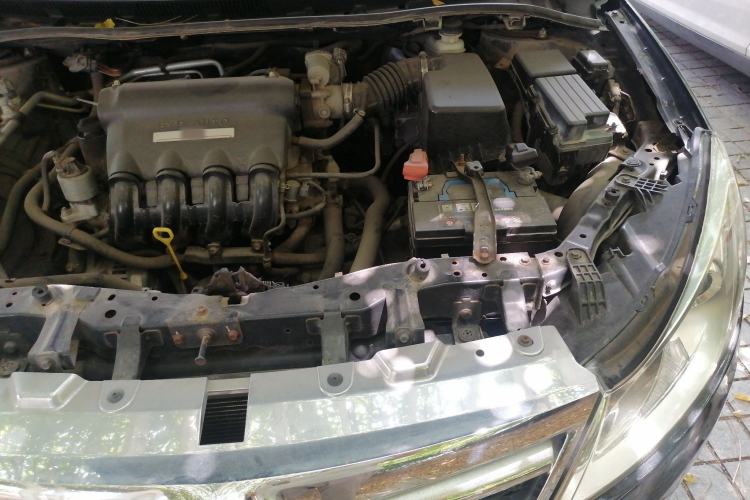 Used BYD Surui 2012 1.5L Manual Luxury Version Engine Bay Left