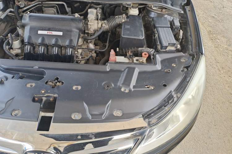 Used BYD Surui 2012 1.5L Manual Luxury Version Engine Bay Left