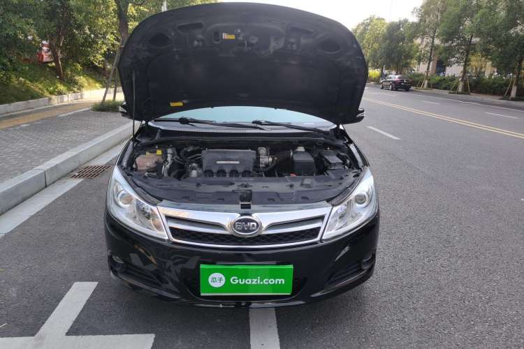 Used BYD Surui 2012 1.5L Manual Luxury Version Engine Bay