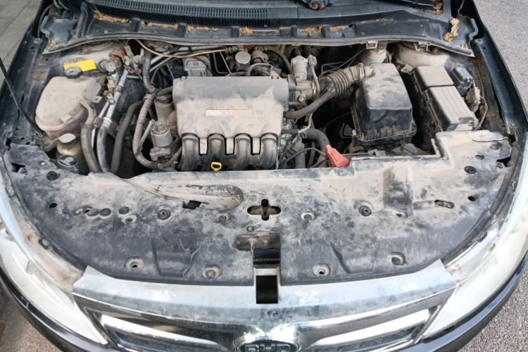 Used BYD Surui 2012 1.5L Manual Luxury Version Engine Bay
