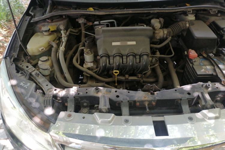 Used BYD Surui 2012 1.5L Manual Luxury Version Engine Bay Right