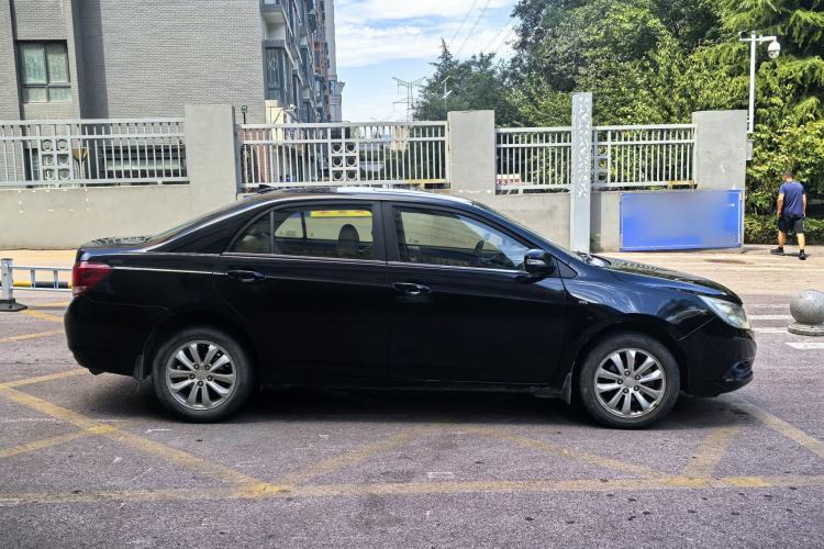 Used BYD Surui 2012 1.5L Manual Luxury Version Exterior 3