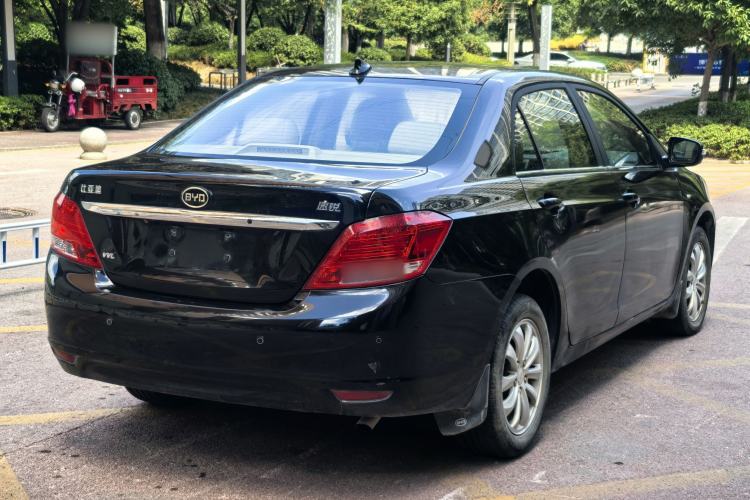 Used BYD Surui 2012 1.5L Manual Luxury Version Exterior 7