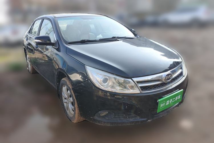 Used BYD Surui 2012 1.5L Manual Luxury Version Front Right 45 Deg
