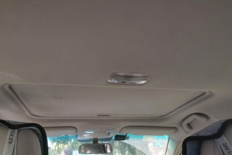 Used BYD Surui 2012 1.5L Manual Luxury Version Headliner