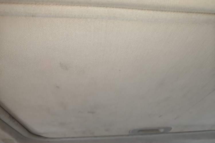 Used BYD Surui 2012 1.5TI Manual Luxury Version Headliner