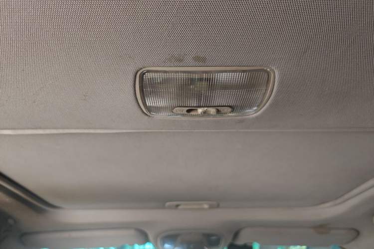 Used BYD Surui 2012 1.5L Manual Luxury Version Headliner