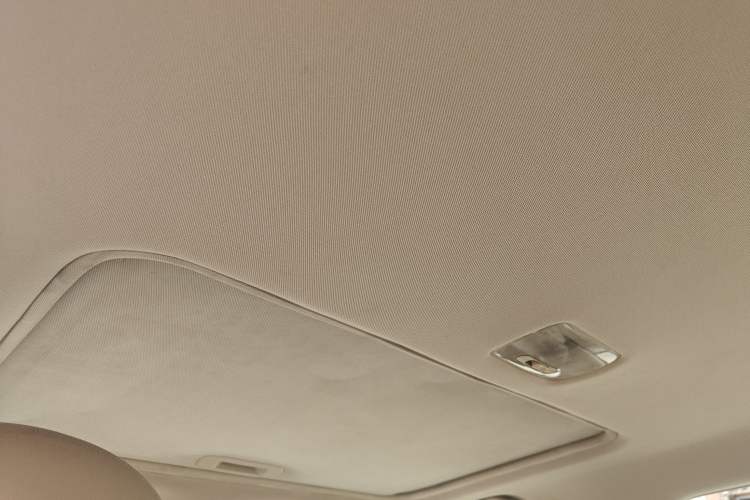 Used BYD Surui 2012 1.5TID Automatic Luxury Version Headliner