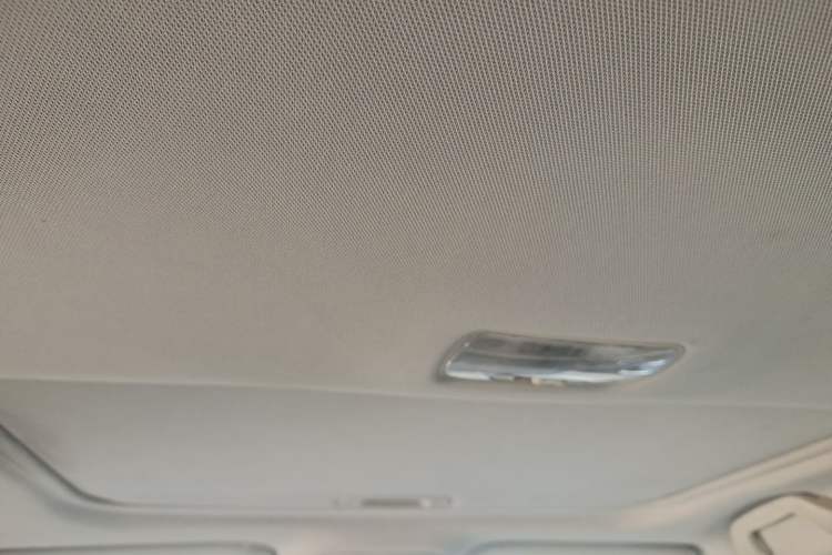 Used BYD Surui 2012 1.5L Manual Luxury Version Headliner
