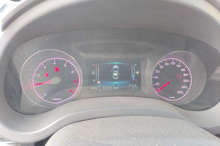 Used BYD Surui 2012 1.5L Manual Luxury Version Instrument Cluster