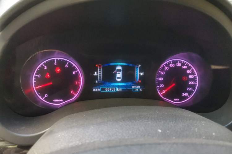 Used BYD Surui 2012 1.5L Manual Luxury Version Instrument Cluster
