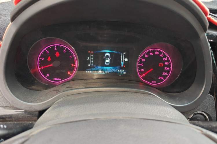 Used BYD Surui 2012 1.5TI Manual Luxury Version Instrument Cluster