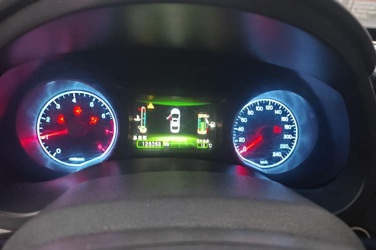 Used BYD Surui 2012 1.5L Manual Luxury Version Instrument Cluster