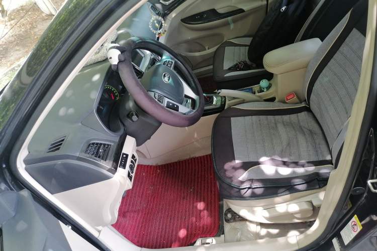 Used BYD Surui 2012 1.5L Manual Luxury Version Left Front Seat