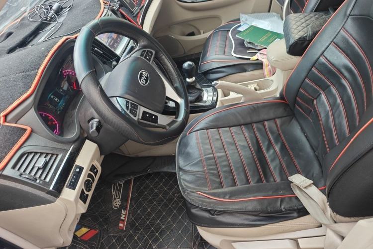 Used BYD Surui 2012 1.5TI Manual Luxury Version Left Front Seat