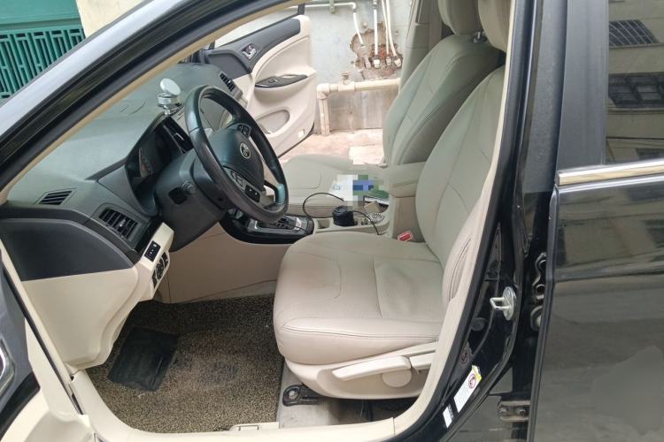 Used BYD Surui 2012 1.5TID Automatic Luxury Version Left Front Seat