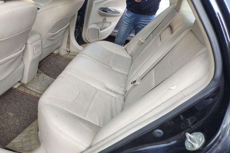 Used BYD Surui 2012 1.5L Manual Luxury Version Left Rear Seat